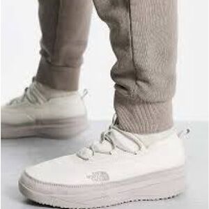 The North Face Women’s Off-White NSE Chukka Boots - Size 9